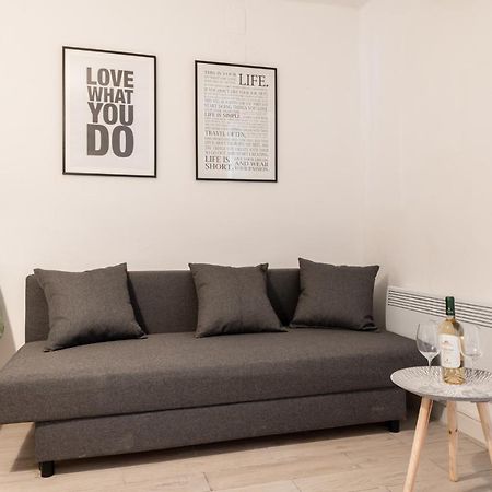 Functional & Central Flat With Netflix Bari Bagian luar foto