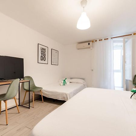 Functional & Central Flat With Netflix Bari Bagian luar foto